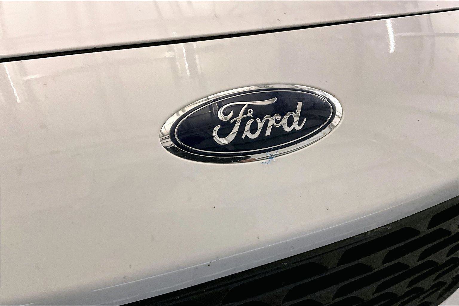 Certified 2022 Ford Escape S image 29