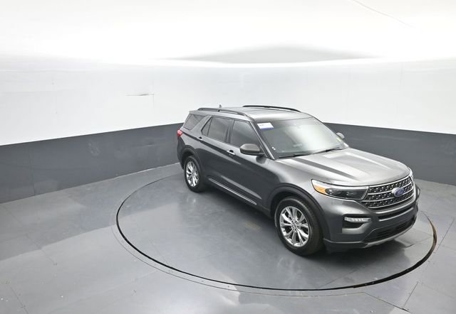 Certified 2020 Ford Explorer XLT w/ Equipment Group 202A AWD/4WD image 24