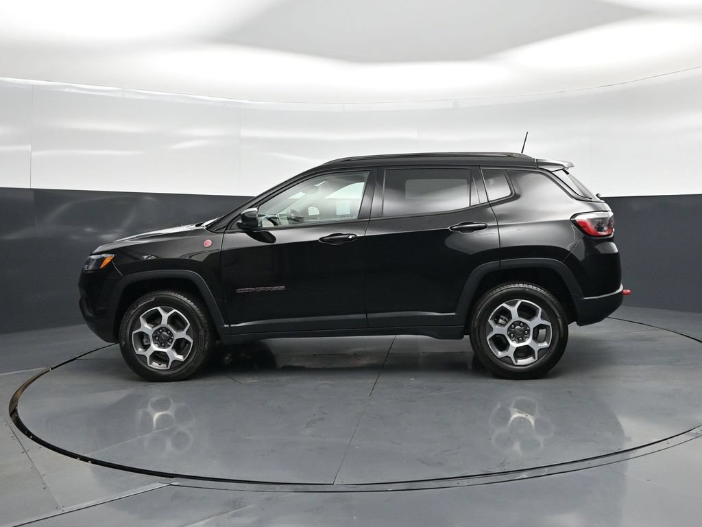 Used 2022 Jeep Compass Trailhawk AWD/4WD image 21