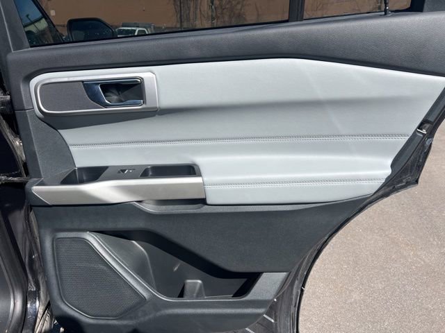 Certified 2021 Ford Explorer XLT w/ Equipment Group 202A image 14