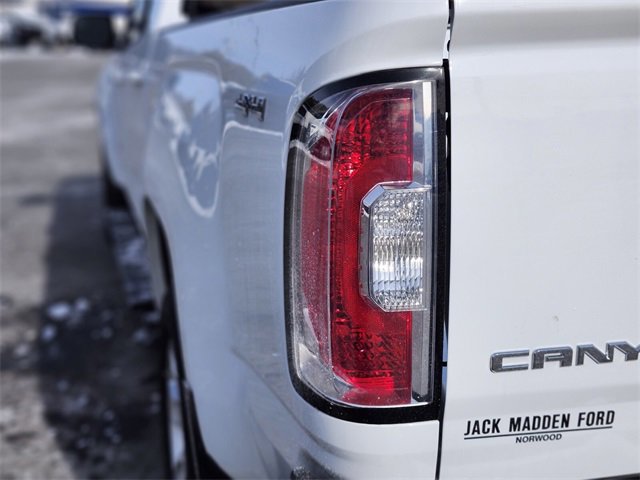 Used 2018 GMC Canyon SLE w/ SLE Convenience Package image 9