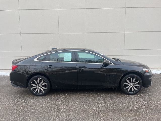 Used 2017 Chevrolet Malibu LT w/ Leather Package image 2