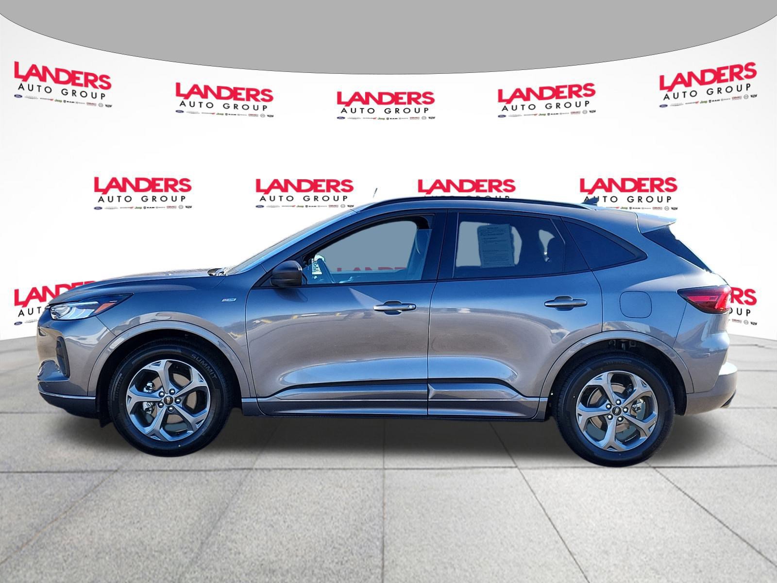 Certified 2024 Ford Escape ST-Line image 2