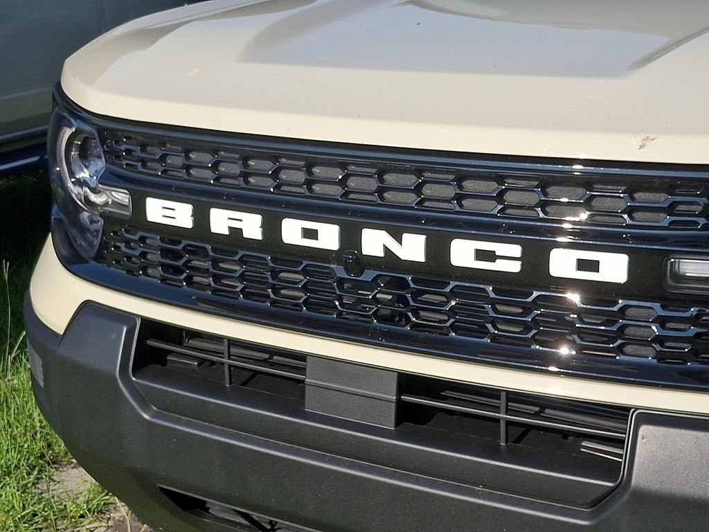 Certified 2025 Ford Bronco Sport Outer Banks AWD/4WD image 4