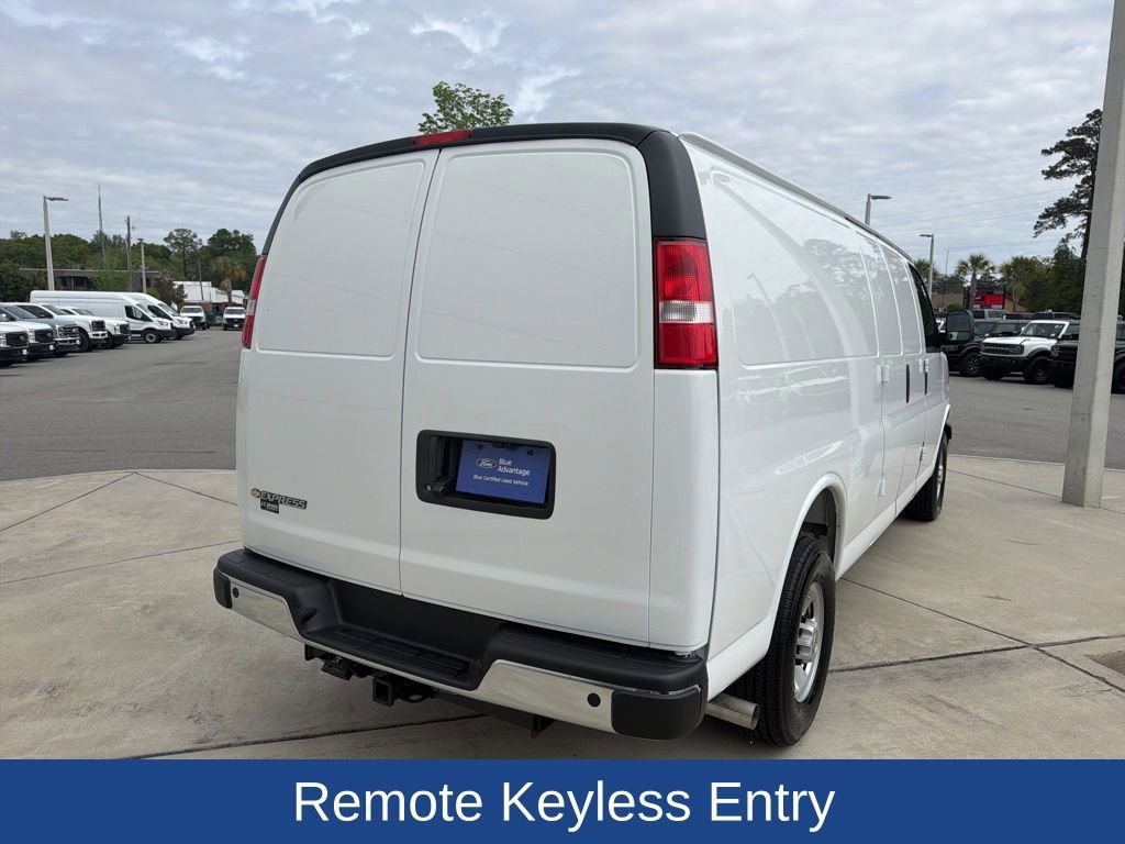 Used 2026 Chevrolet Express 2500 Extended w/ Driver Convenience Package image 5