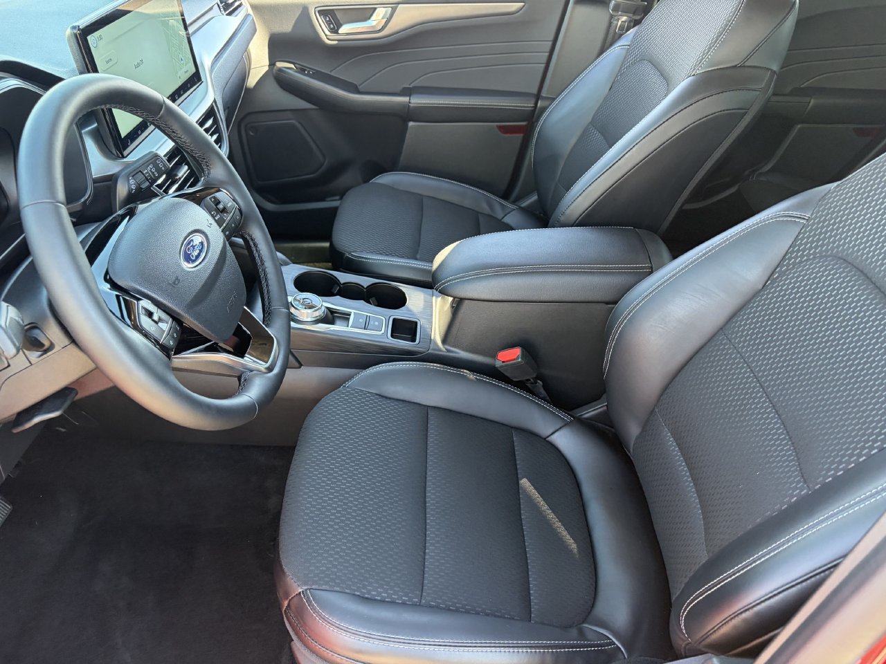 Certified 2026 Ford Escape SE FWD image 22
