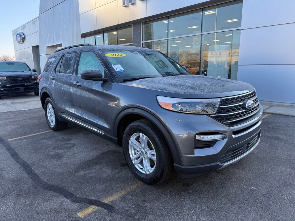 Certified 2022 Ford Explorer XLT w/ Equipment Group 202A image 35