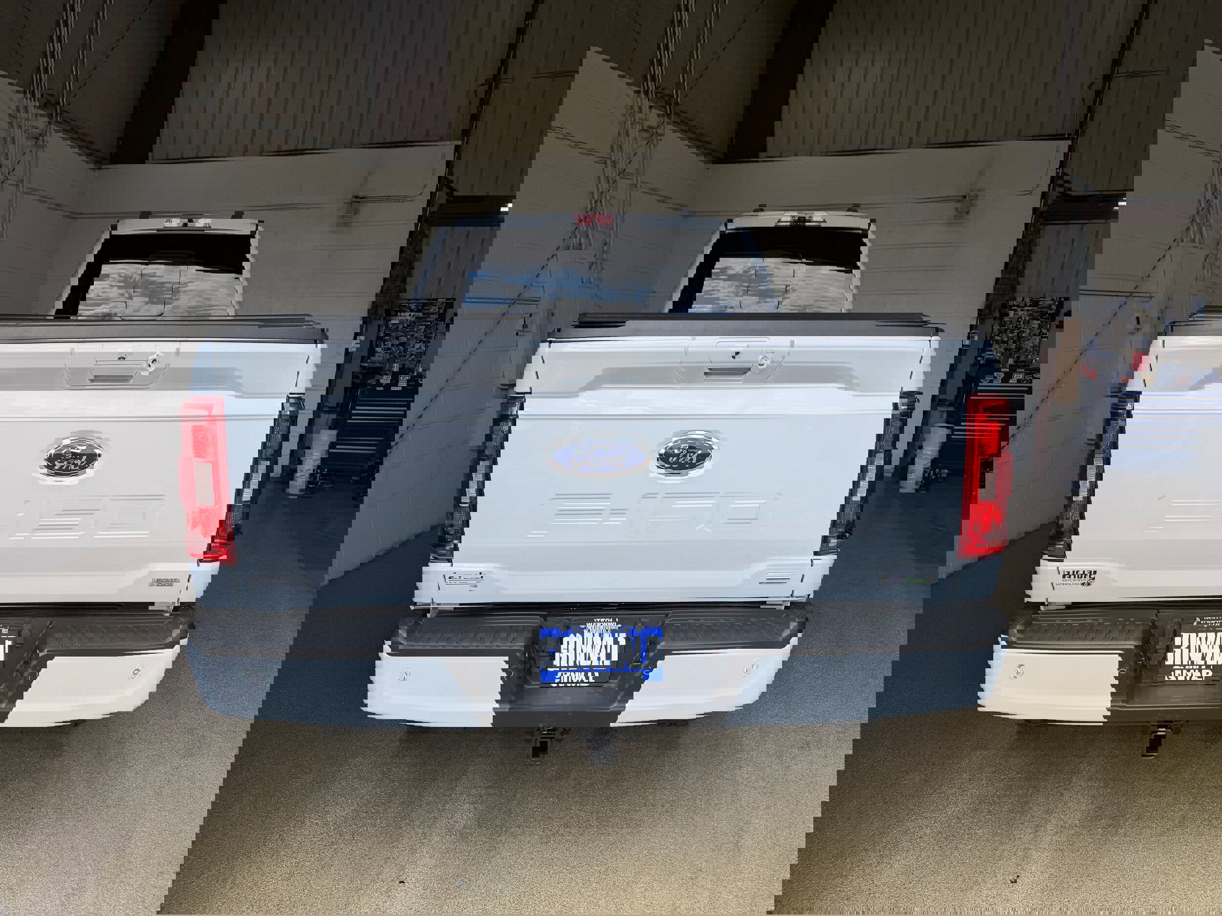 Certified 2022 Ford F150 XLT w/ Equipment Group 302A High image 4