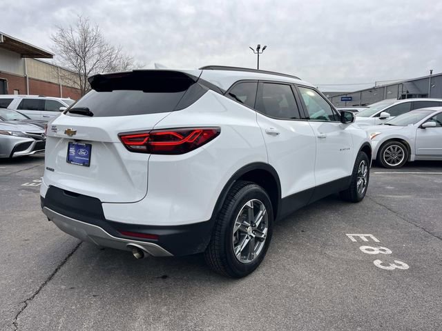 Used 2024 Chevrolet Blazer LT image 3
