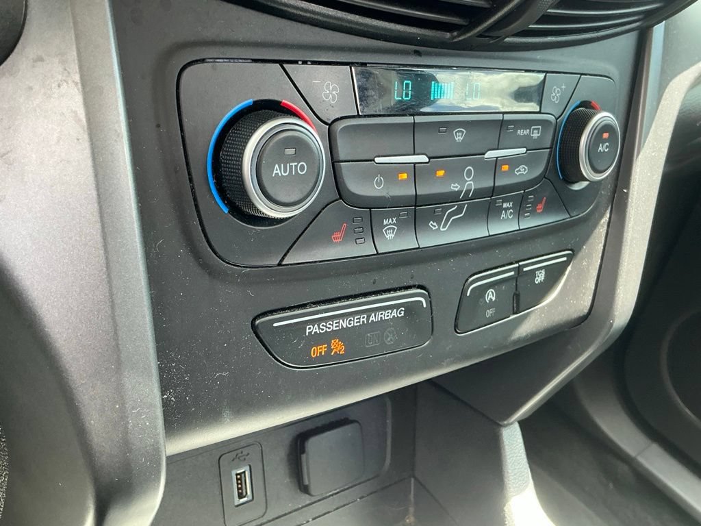 Certified 2019 Ford Escape SE FWD image 40
