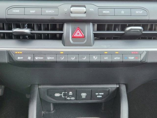 Used 2025 Kia K4 LXS image 17