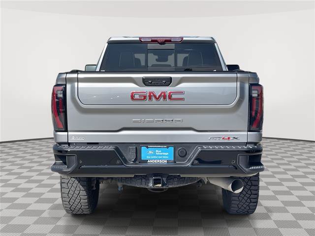 Used 2025 GMC Sierra 2500 AT4X AWD/4WD image 8
