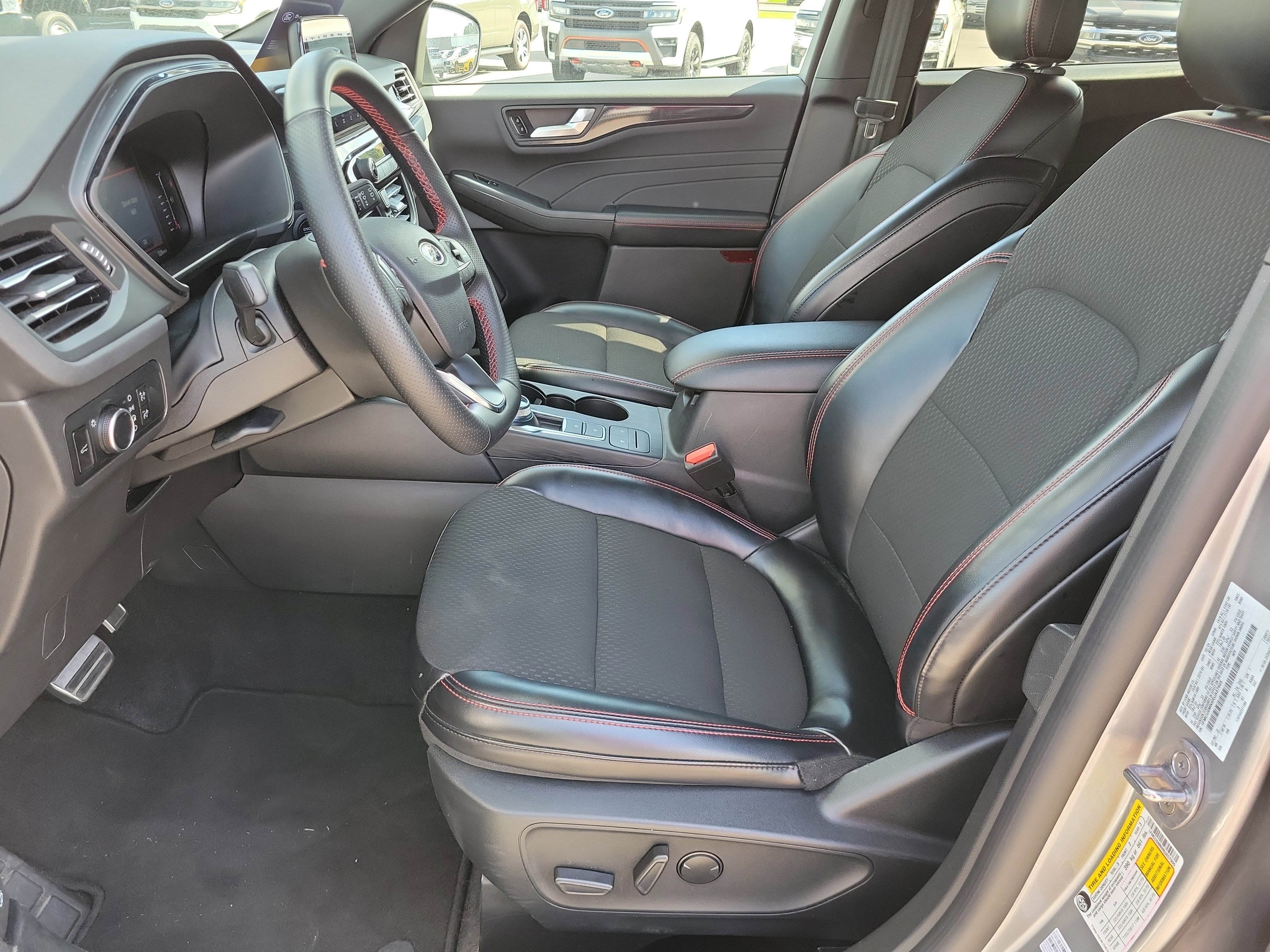 Certified 2024 Ford Escape ST-Line image 14