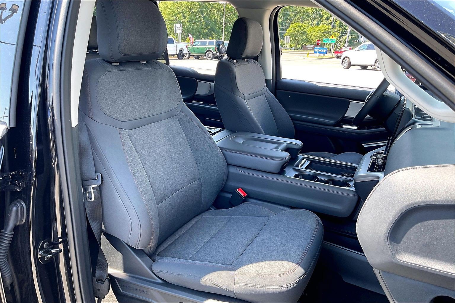 Certified 2025 Ford Expedition Max Active AWD/4WD image 7