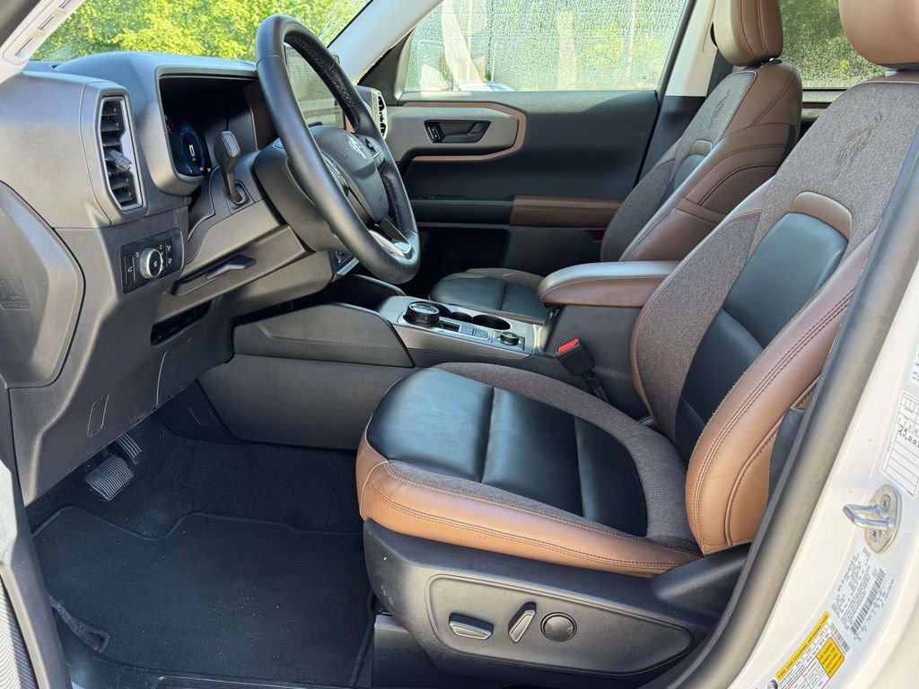 Certified 2025 Ford Bronco Sport Outer Banks w/ Outer Banks Tech Package+ AWD/4WD image 20