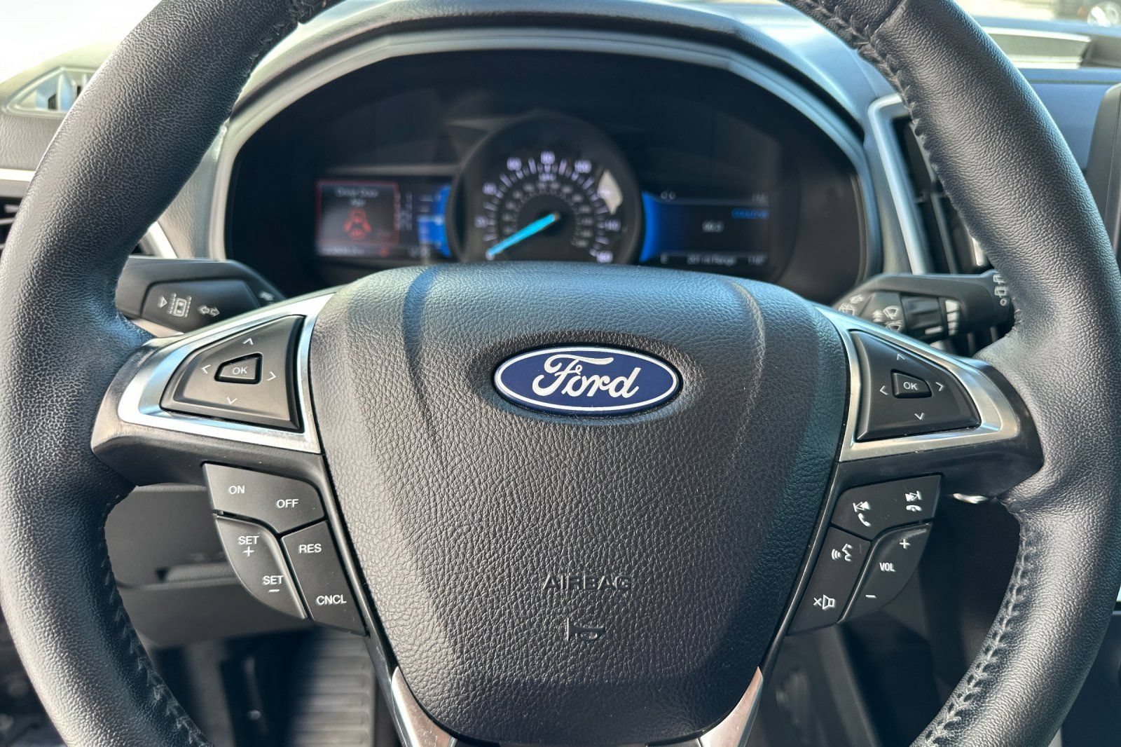 Certified 2024 Ford Edge SEL w/ Convenience Package AWD/4WD image 24