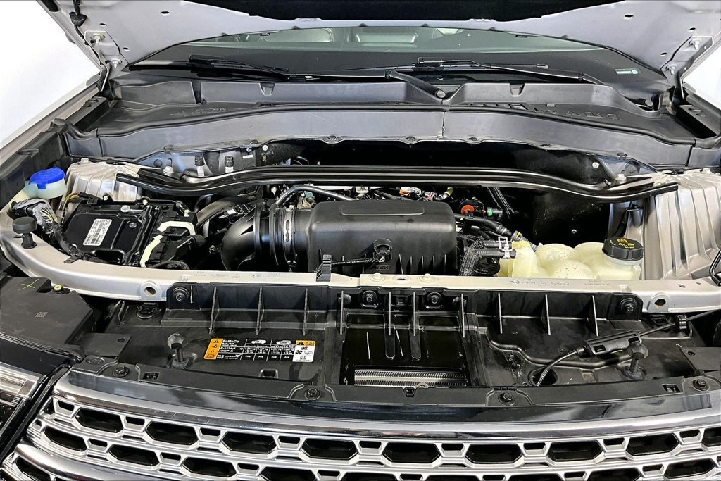 Certified 2021 Ford Explorer Limited RWD image 9