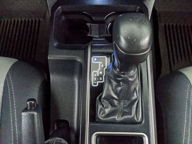 Used 2020 Toyota Tacoma TRD Off-Road w/ Technology Package AWD/4WD image 10