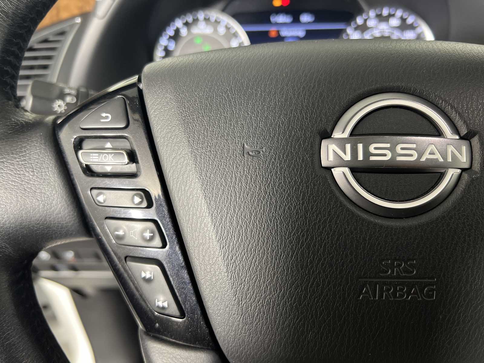 Used 2023 Nissan Armada SL AWD/4WD image 30