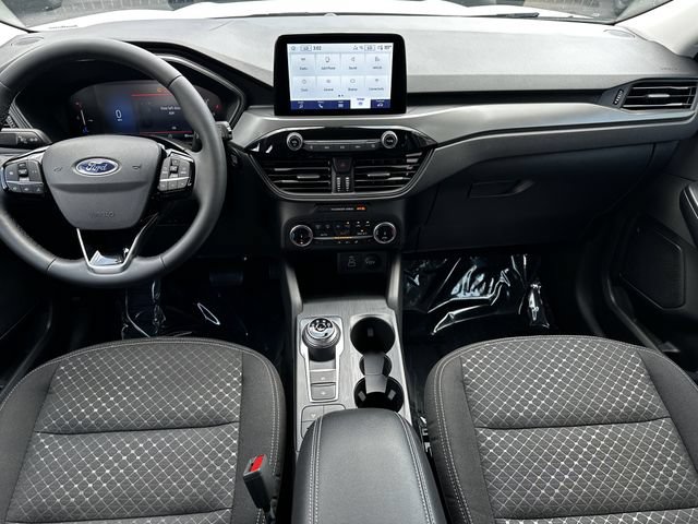 Certified 2025 Ford Escape Active w/ Cold Weather Package AWD/4WD image 15