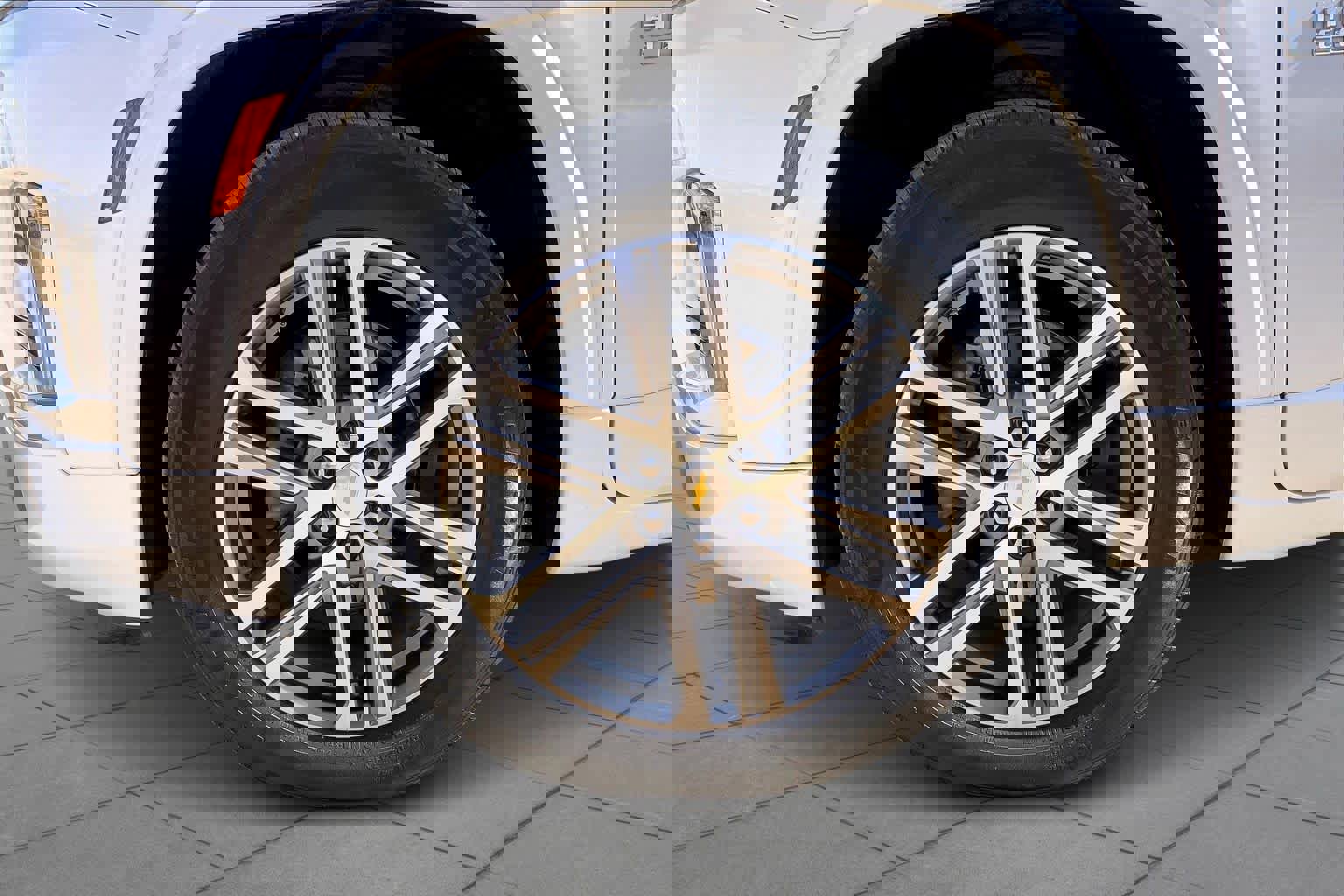 Used 2023 Chevrolet Traverse High Country image 12