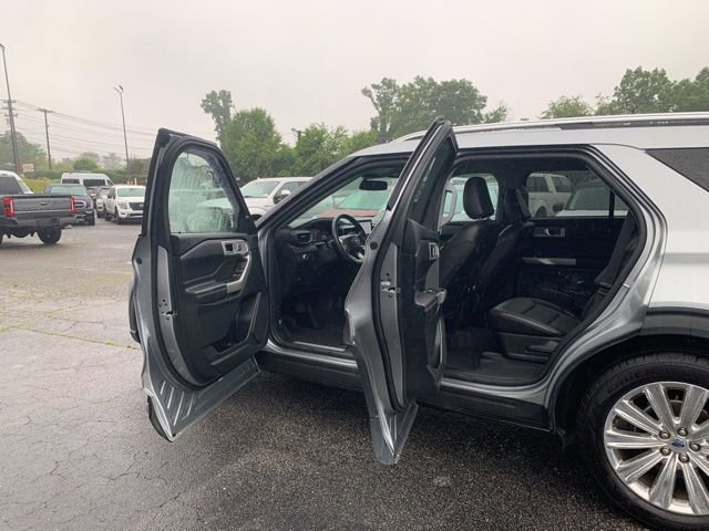 Certified 2022 Ford Explorer Limited w/ Equipment Group 301A RWD image 19