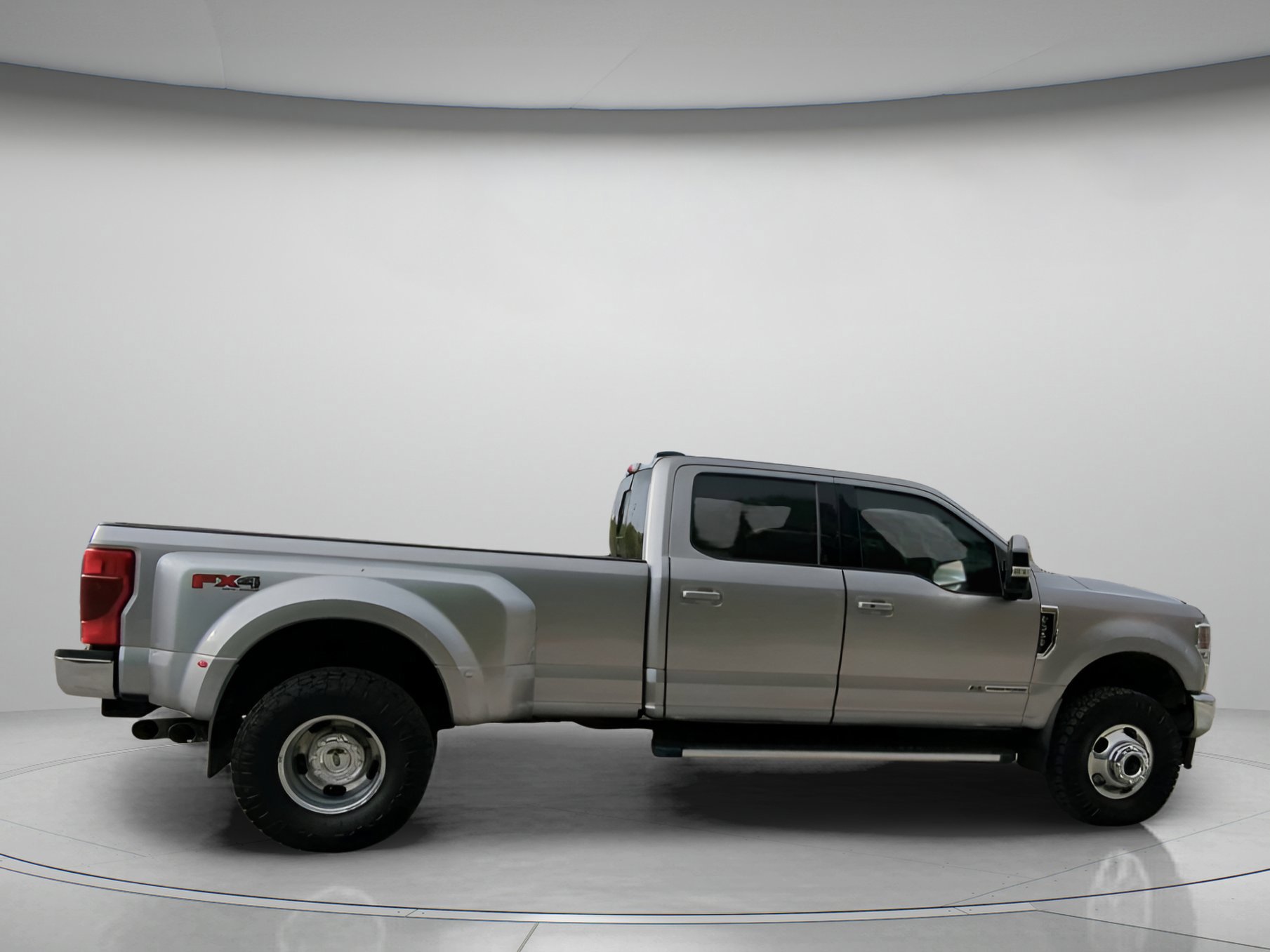 Certified 2022 Ford F350 Lariat w/ Lariat Ultimate Package image 23