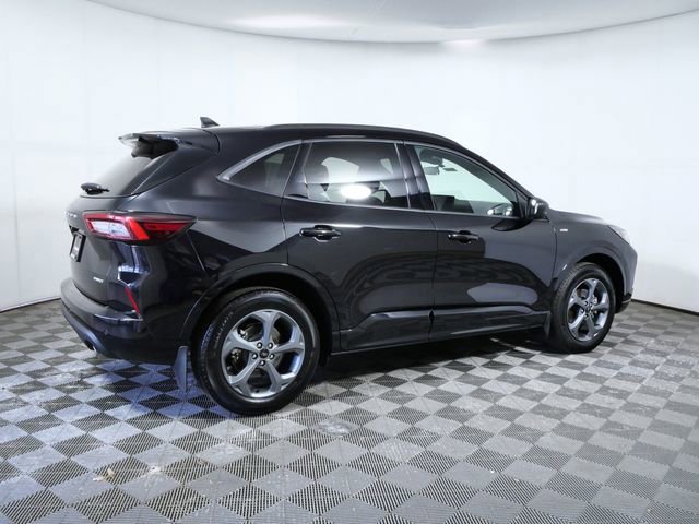 Certified 2024 Ford Escape ST-Line w/ Tech Pack #1 image 4