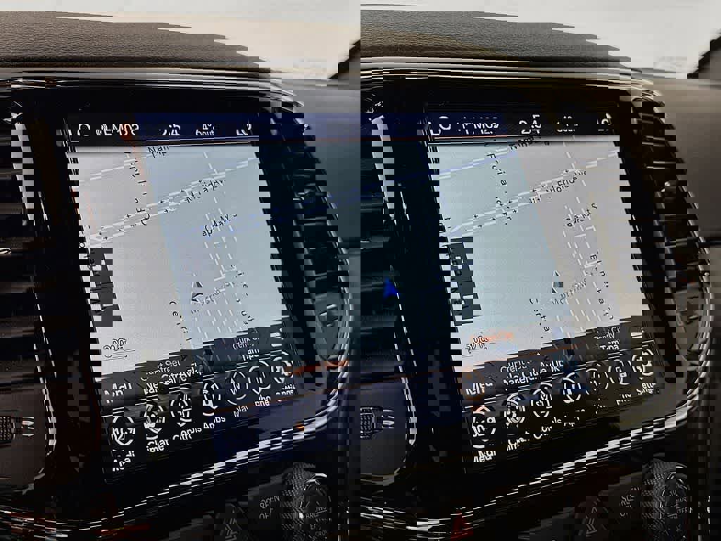 Used 2020 Jeep Grand Cherokee Altitude image 27