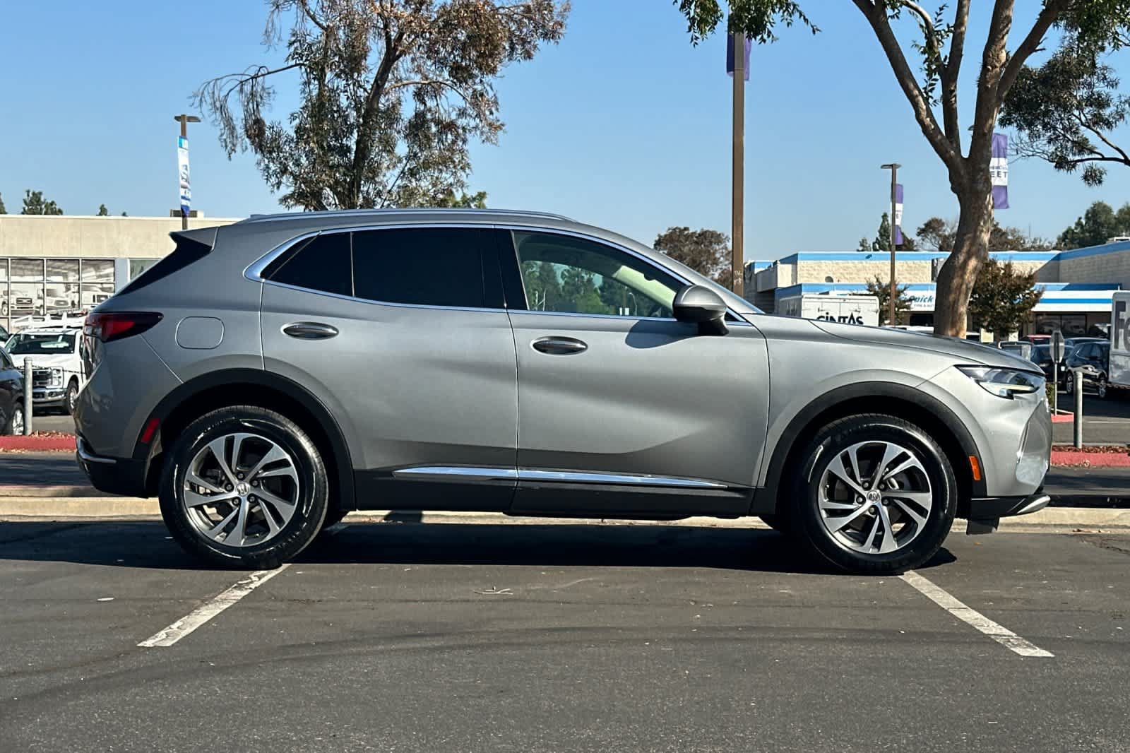 Used 2023 Buick Envision Essence FWD image 9