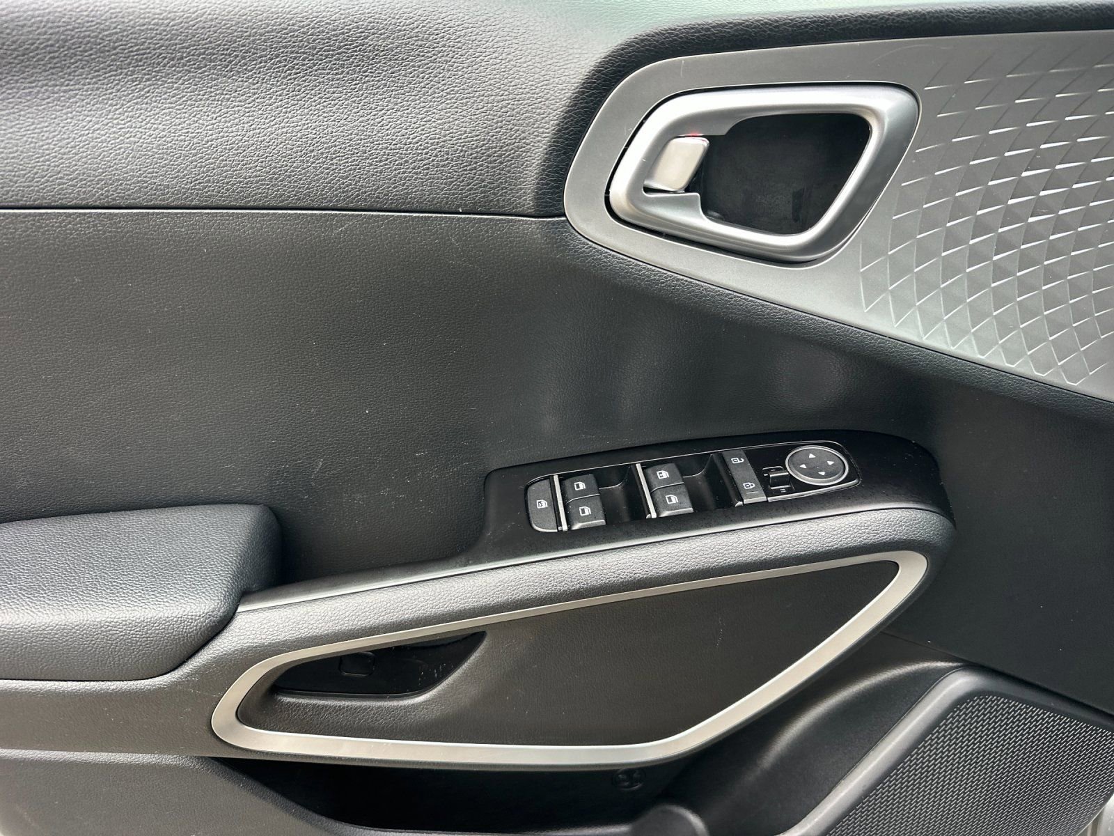 Used 2024 Kia Soul LX w/ Option Group 015 image 10