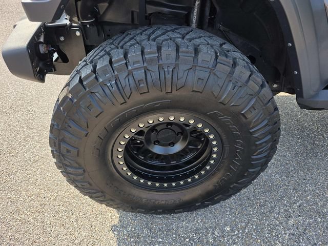 Used 2024 Jeep Wrangler Sport AWD/4WD image 10
