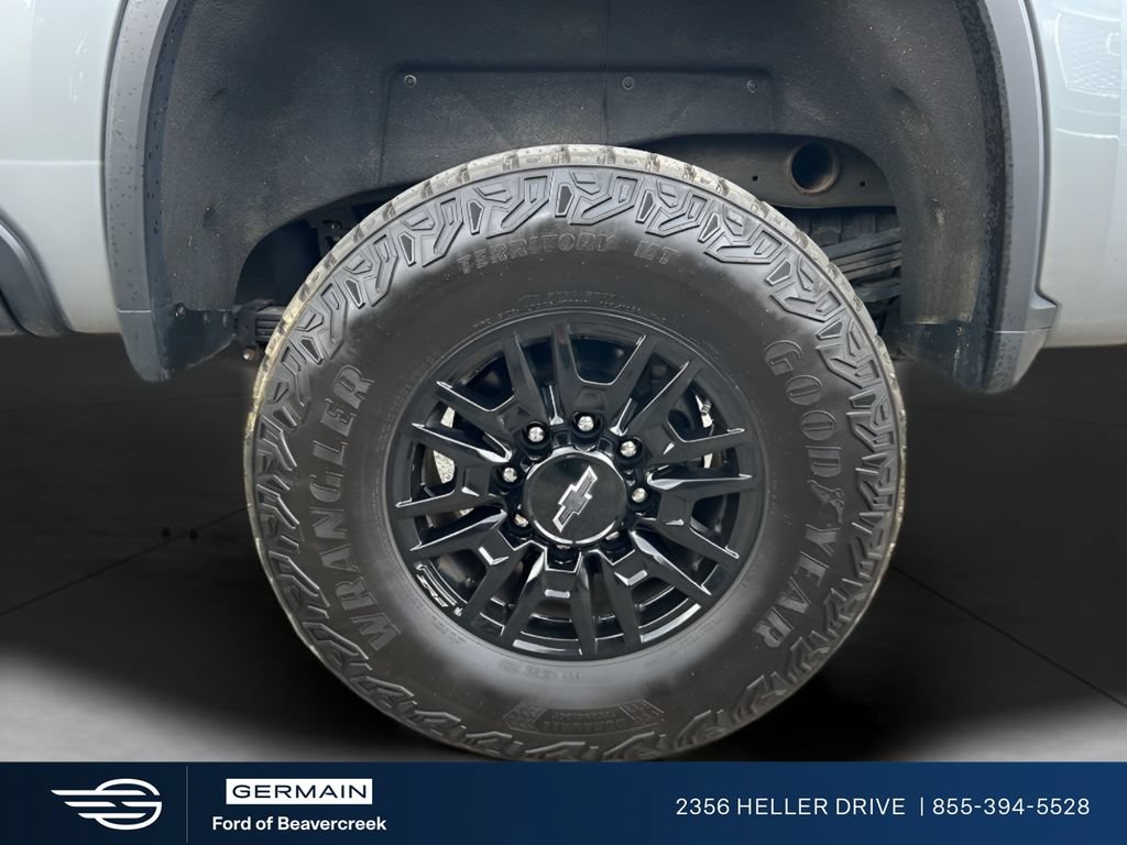 Used 2024 Chevrolet Silverado 2500 ZR2 w/ Technology Package AWD/4WD image 14