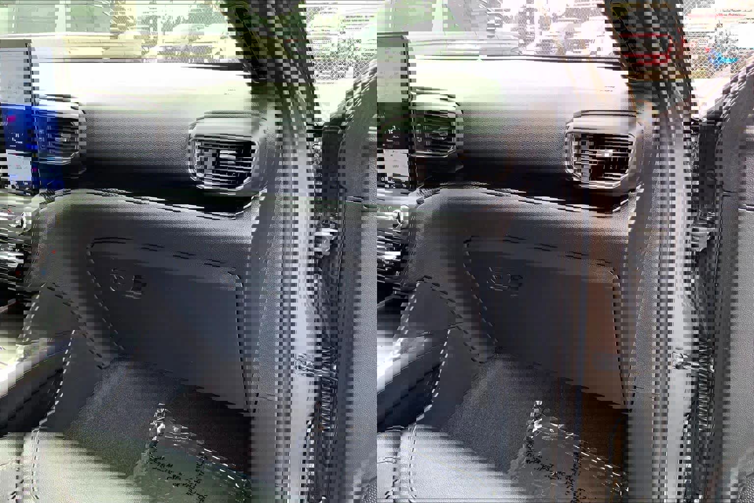 Certified 2020 Ford Explorer ST w/ Premium Technology Package image 18