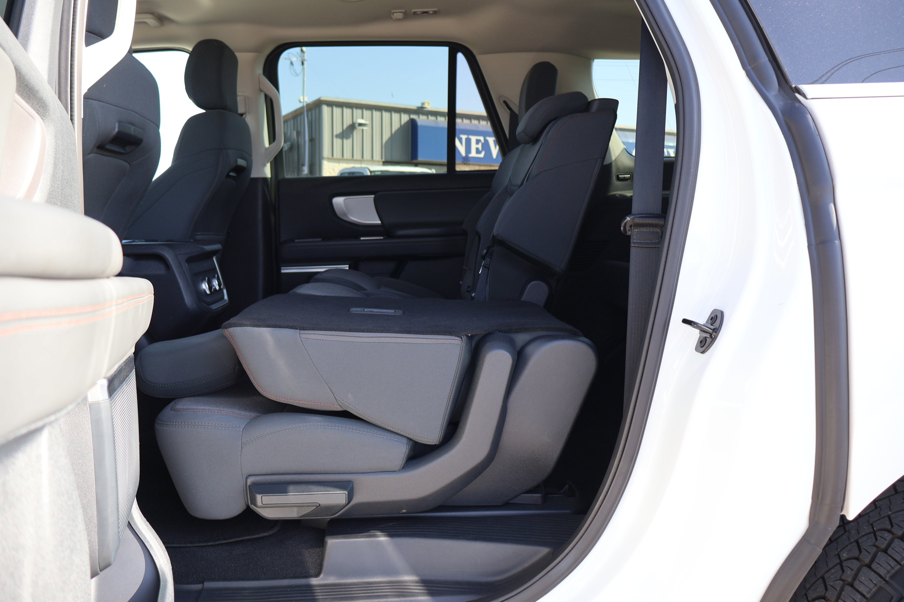 Certified 2025 Ford Expedition Max Active image 43