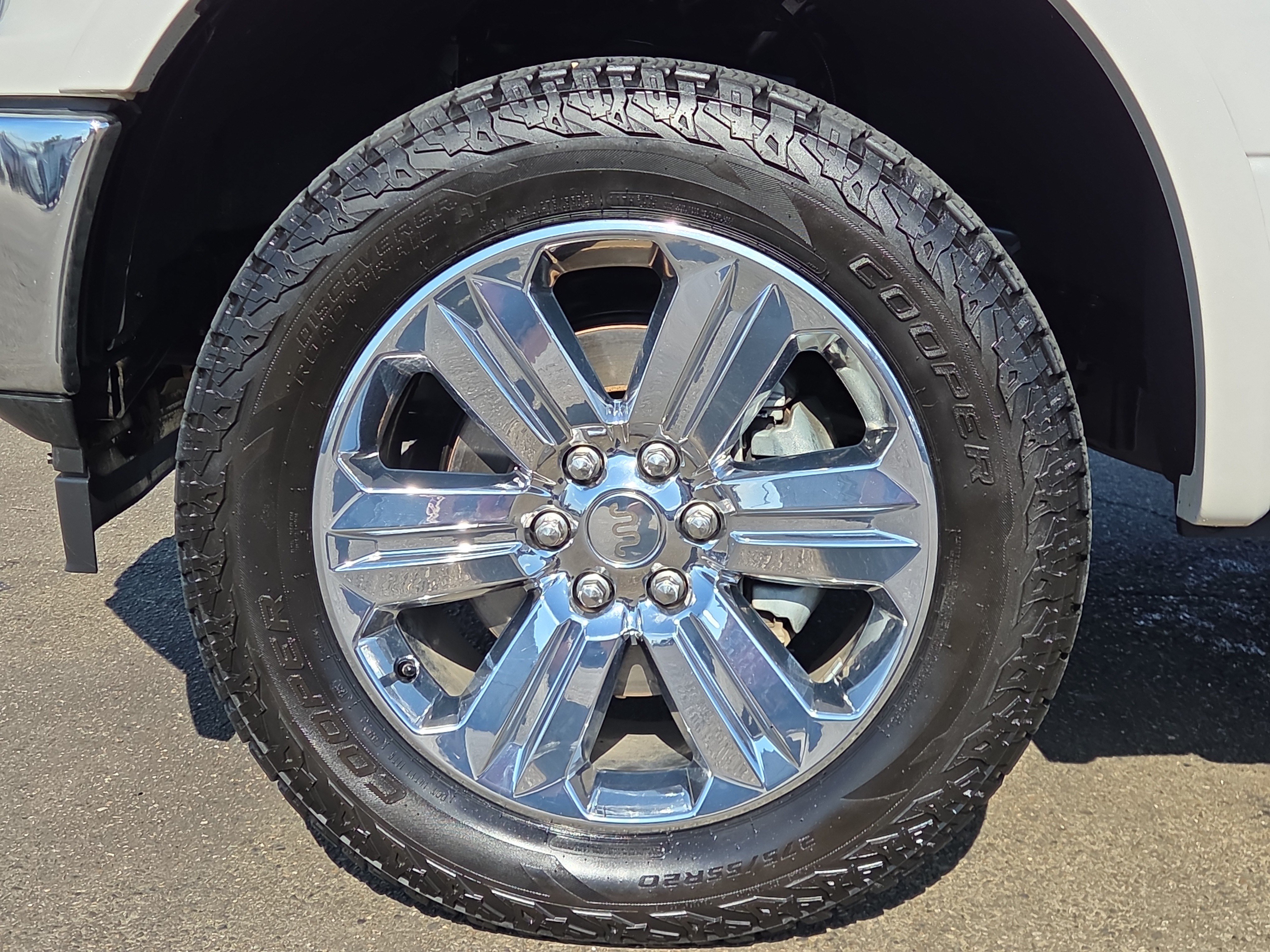 Certified 2019 Ford F150 King Ranch w/ Equipment Group 601A Luxury AWD/4WD image 9