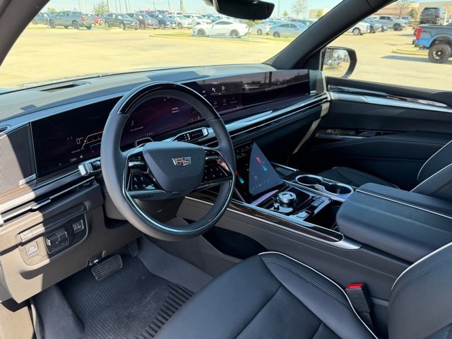 Used 2026 Cadillac Escalade Luxury w/ LPO, Floor Liner Package image 14