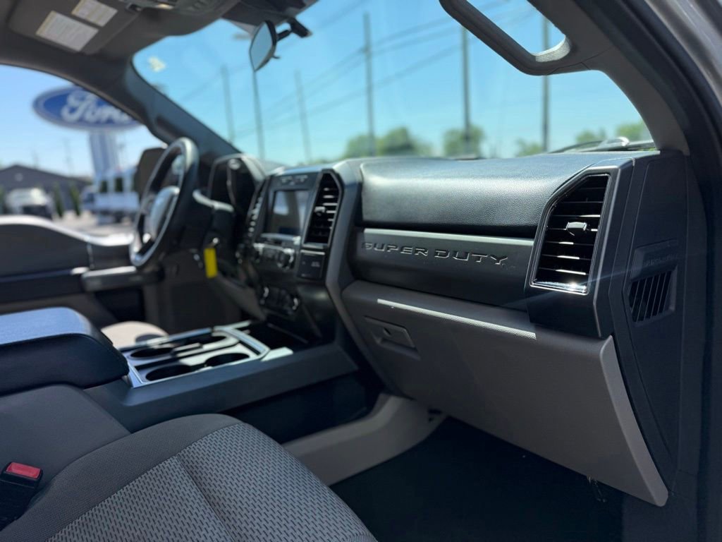 Certified 2022 Ford F250 XLT w/ XLT Premium Package AWD/4WD image 13