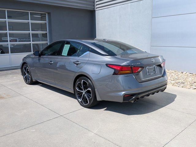Used 2024 Nissan Altima 2.5 SR w/ SR Premium Package FWD image 6