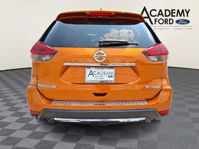 Used 2018 Nissan Rogue SV AWD/4WD image 5