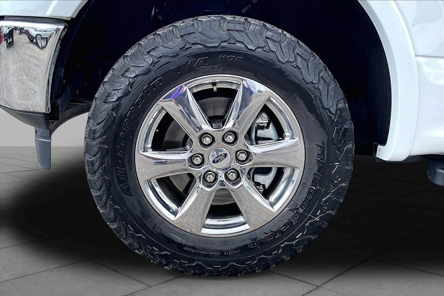Certified 2019 Ford F150 Lariat RWD image 13