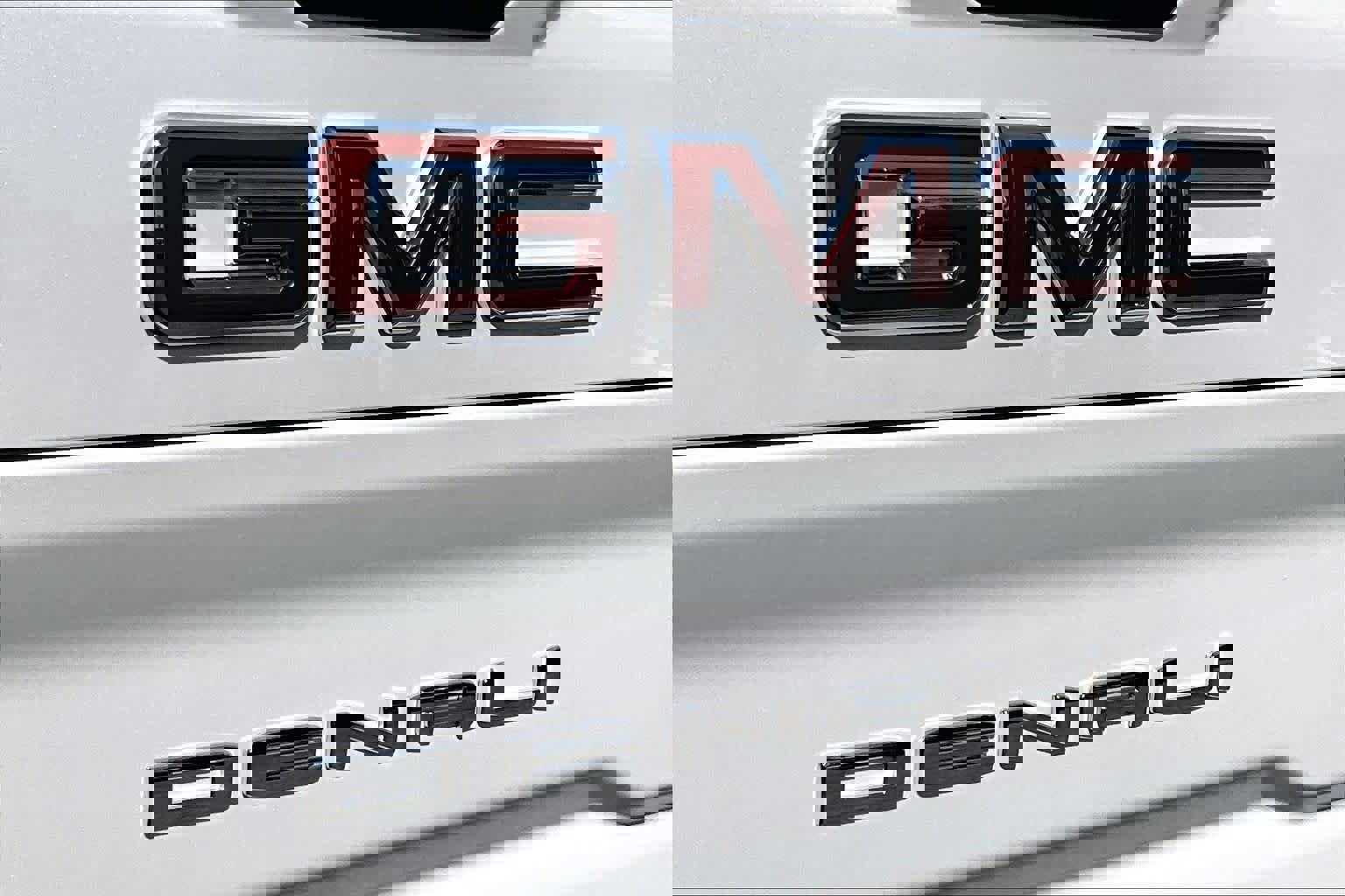 Used 2025 GMC Sierra 2500 Denali w/ Denali Reserve Package image 33