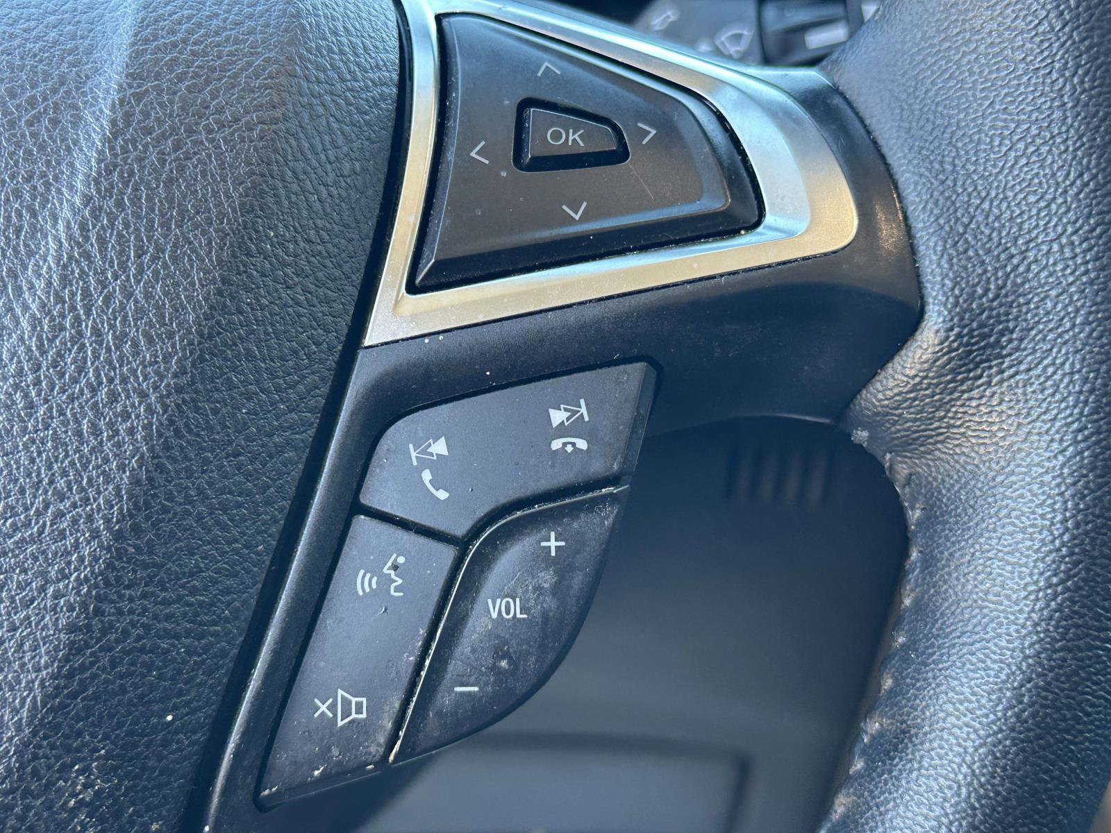 Certified 2024 Ford Edge SEL w/ Convenience Package AWD/4WD image 11
