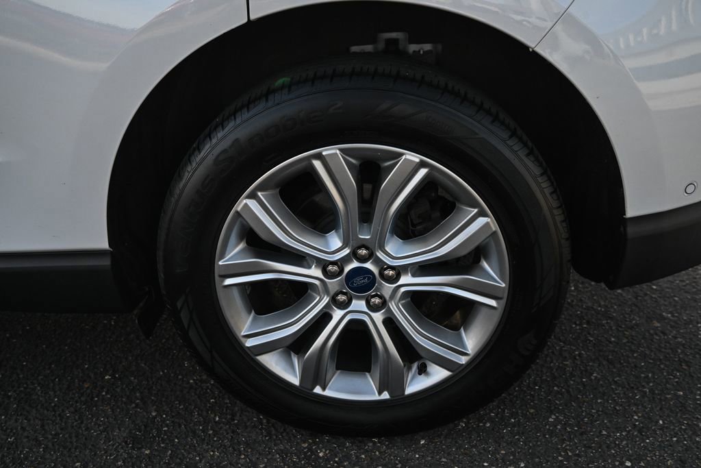 Certified 2020 Ford Edge Titanium w/ Equipment Group 301A image 16