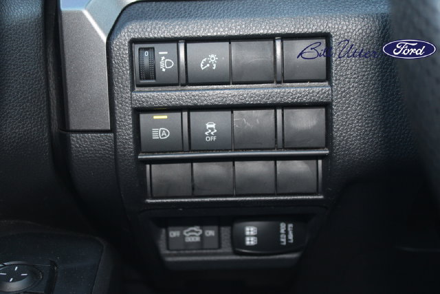 Used 2025 Toyota Tacoma SR5 AWD/4WD image 20
