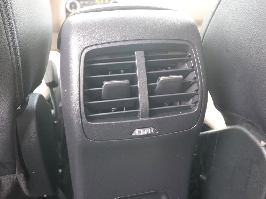 Certified 2022 Ford Escape Titanium image 14