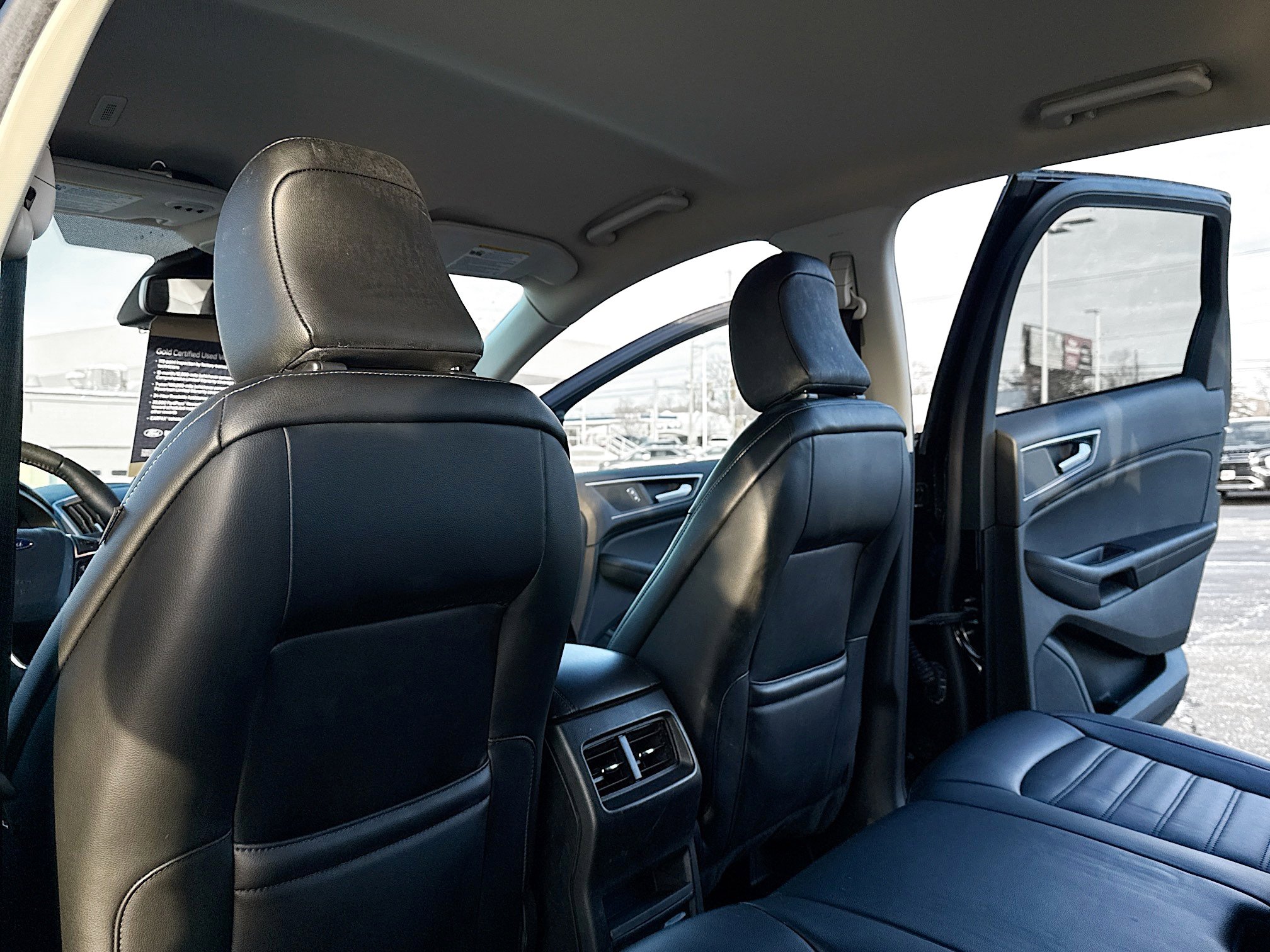 Certified 2022 Ford Edge SEL w/ Convenience Package image 6