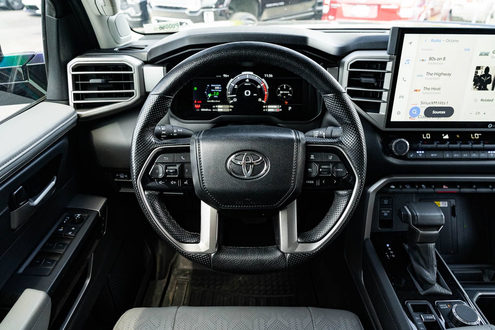 Used 2024 Toyota Tundra Limited AWD/4WD image 22