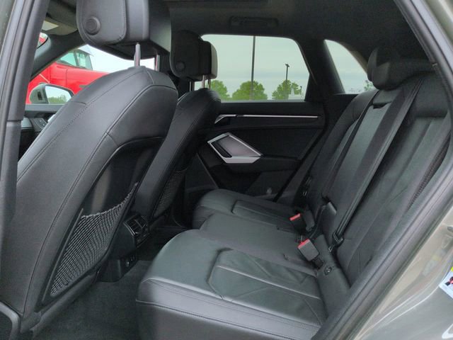Used 2020 Audi Q3 2.0T Premium w/ Convenience Package image 16