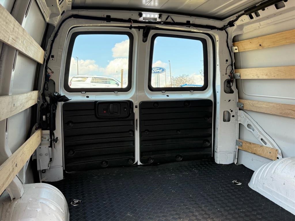 Used 2024 Chevrolet Express 2500 Work Van w/ Driver Convenience Package image 15